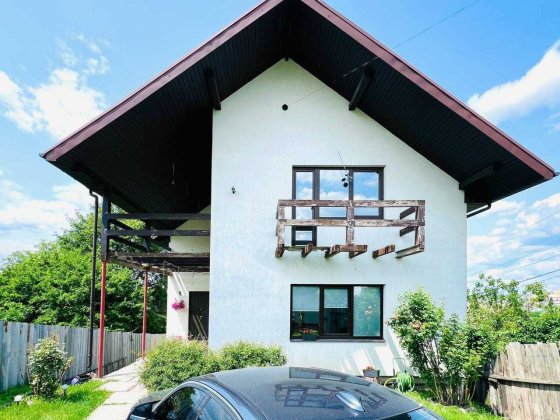 Будинок в тихій краєвидній місціні.Газ,камін,підвал(укриття).Без% Васильків