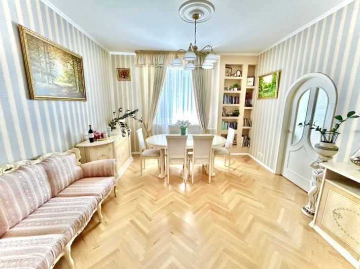Продаж 3‑к квартири по вул. Депутатська 4/6, Святошинський район, м. Київ - фото 1