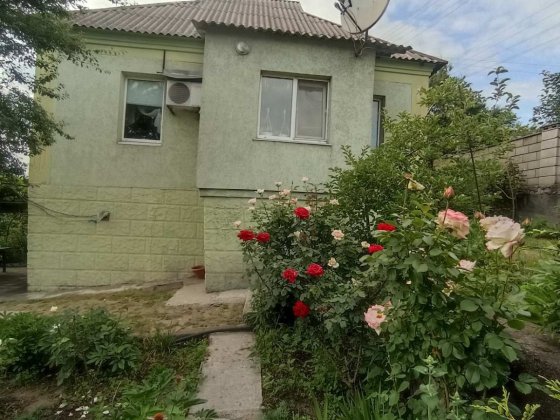 Продается дом  в районе Колеусовской ( школа милиции) Каменское