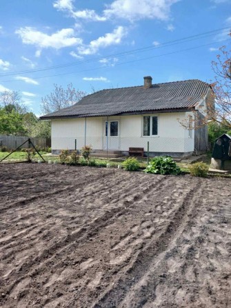 Продаж будинку в центрі села - фото 1