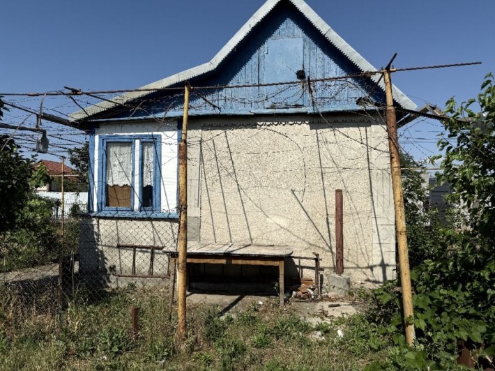 Продам участок с небольшим дачным домиком - фото 1