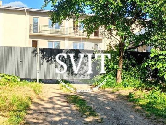 Продам  будинок ТАУНХАУС Кам'янець-Подільський