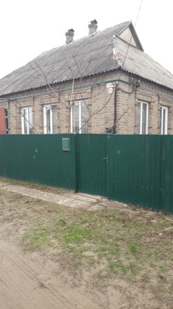Продается добротный дом пос. Ивановка - фото 1
