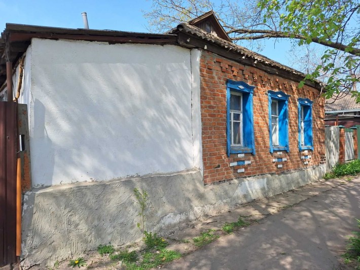 Продам пол дома в центре города - фото 1