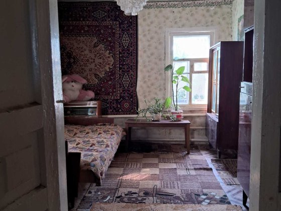 Продам окремий цегляний будинок в центрі Люботин Люботин