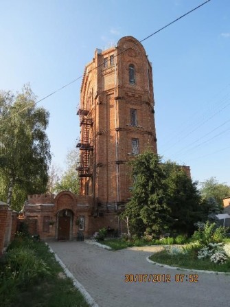 Будинок у центрі міста - фото 1