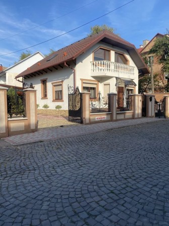 Продається будинок в самому цетрі Мукачево - фото 1