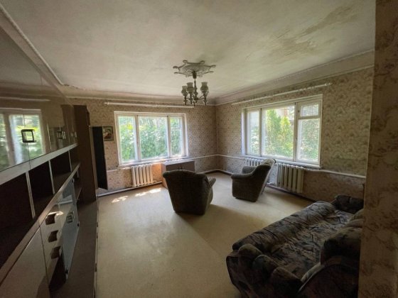 Дом в центре Песочина. 86 м2. 4 сотки. Заезд для авто. Гараж-35500 $ Песочин