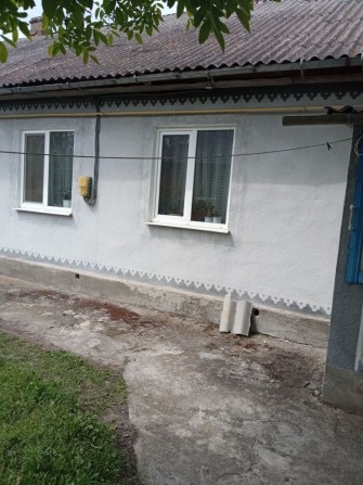 Продам півбудинку в м.Сарнах  район с. Сарни - фото 1
