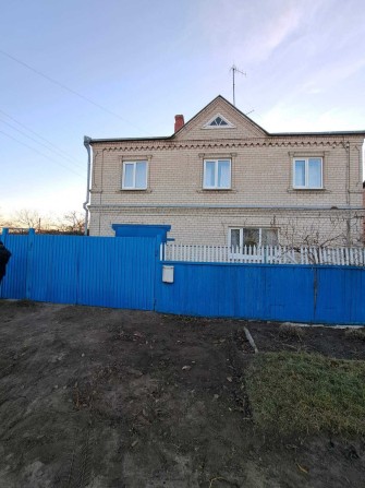 Продам дом в Павлограде - фото 1