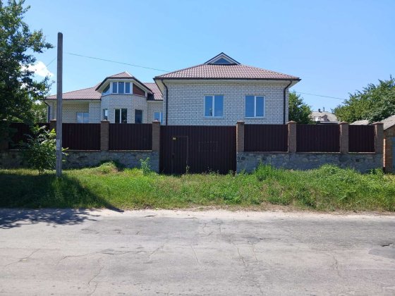 Дом-коттедж в г. Светловодск Светловодск