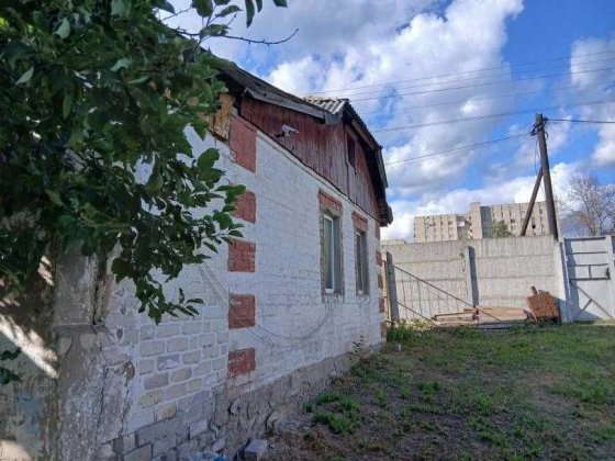 Продам житловий будинок у найближчому передмісті Солоницівка
