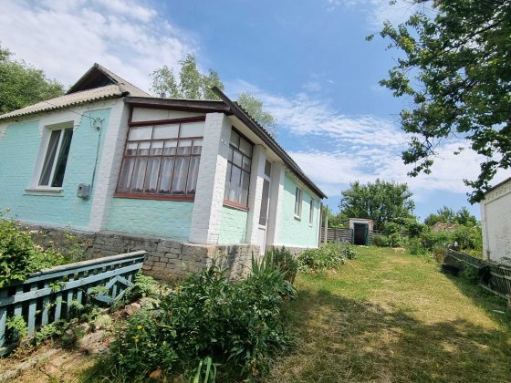 Окремий будинок та земельна ділянка Умань