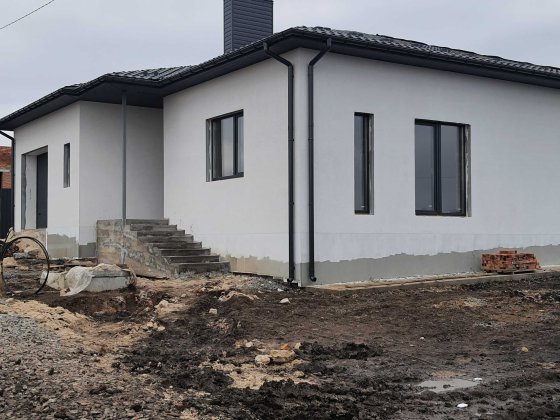 Будинок в сучасному та новому містечку з хорошим плануванням Хмельницький