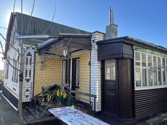 Продається окрема частина будинку - фото 1