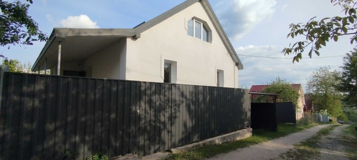 Продаж будинку в Лезнево - фото 1