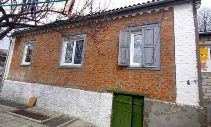 Продам добротный дом в Чугуеве - фото 1