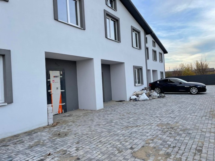 Продам Таунхаус в центрі Агрономічного - фото 1