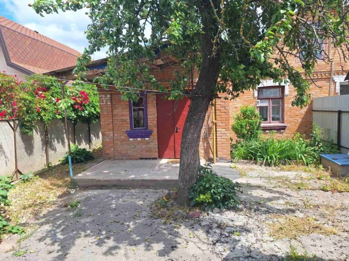 Продаж частини будинку
В будинку 3 кімнати, - фото 1