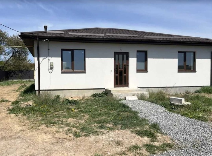 Продаж будинку з чистовим ремонтом 5 соток, газ - фото 1