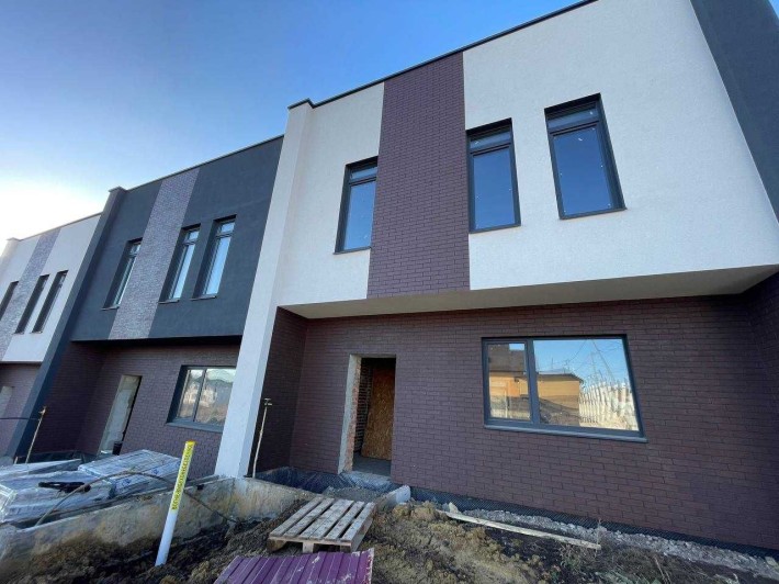 Продаж таунхаусів в масиві Дендропарк - фото 1