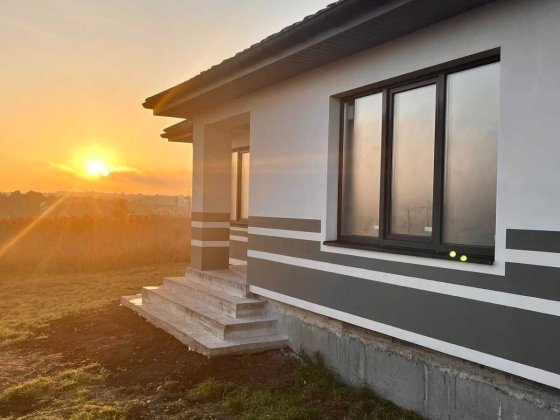 Продаж приватного будинку Дубове 110 м2 рівна ділянка 6 соток Хмельницький