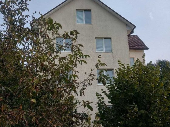 Просторий  будинок  ідеальний для великої родини або бізнесу Хмельницький
