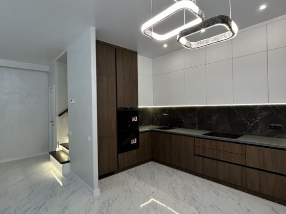 Котедж у Центрі міста!!! Хмельницький