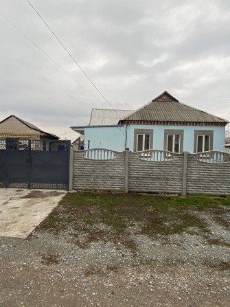Продам дом с участком в Подгороднем - фото 1