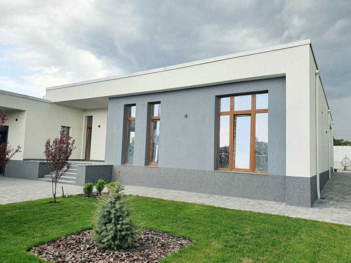 Продам дом в стиле Хайтек с. Новоалександровка - фото 1