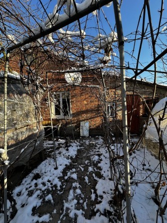 Продаж частини будинку газ, світло,  документи порядок власник - фото 1