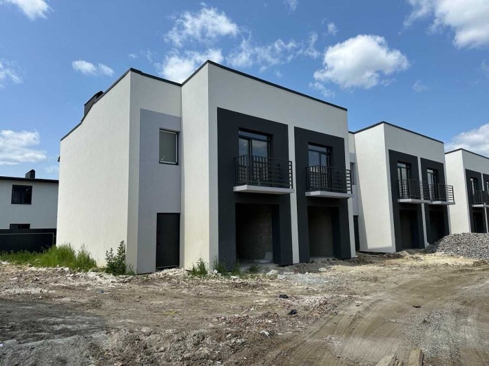 Продаж таунхауса в селі Вовчинець по вулиці Патріарха Володимира - фото 1