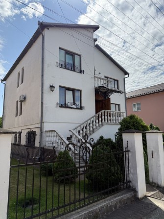 Продається будинок з басейном і сауною - фото 1