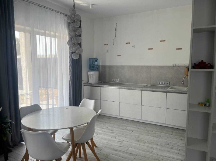 Продаж будинку в с. Гатне, метро Теремки 5хв. вул. Березнева без % - фото 1