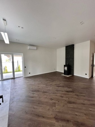 Продам будинок з ремонтом! Ворзель. 97м2. - фото 1