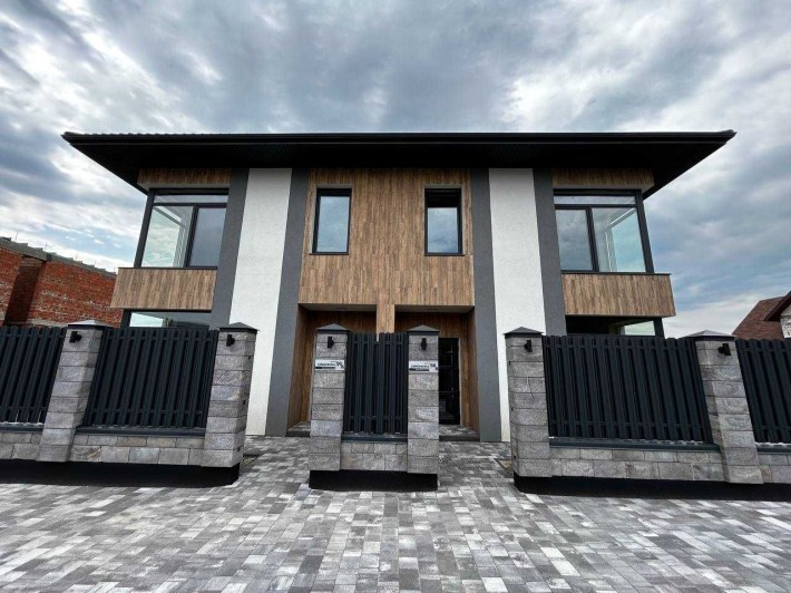 Продам газифікований просторий дуплекс в Гатному - фото 1