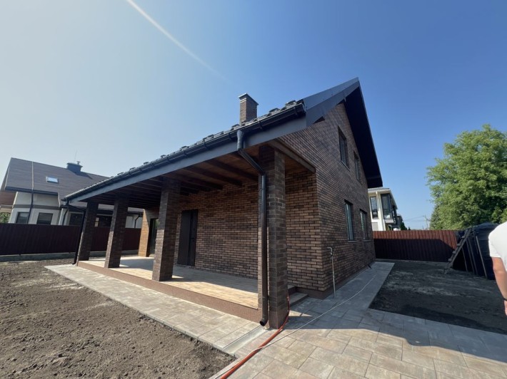 ПРОДАМ якісно побудований будинок в Гатному - фото 1