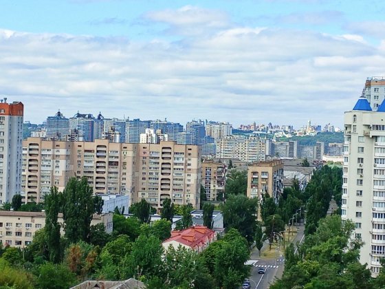 Продаж 1к квартири біля метро Чернігівська, вул. Краківська 27 Киев
