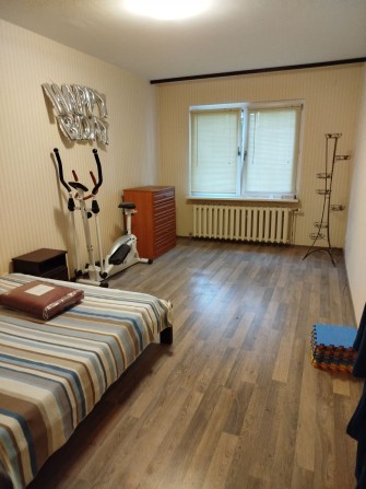 Продам 4-х кімнатну квартиру по вул.Милославська 4, Деснянський район, Троєщина. - фото 1