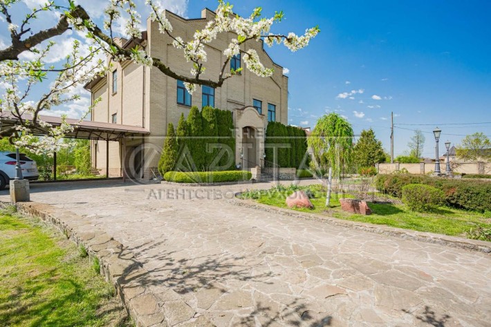 Продаж 3-поверхового будинку в с. Вишеньки, Бориспільський р-н. - фото 1