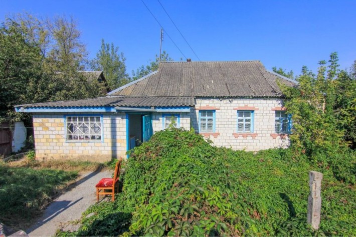 Будинок на великій ділянці в передмісті Києва. Всі комунікації - фото 1