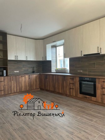 Продаж просторого будинку  в центрі Гнідина - фото 1