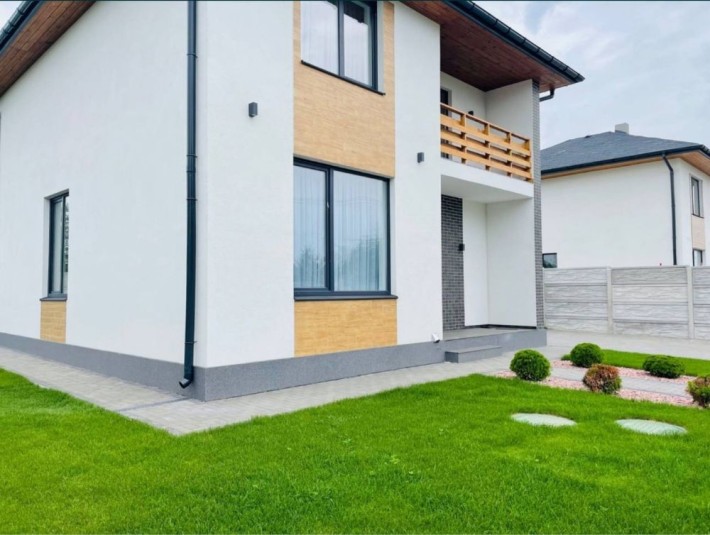 Продаж сучасного будинку з якісним ремонтом - фото 1