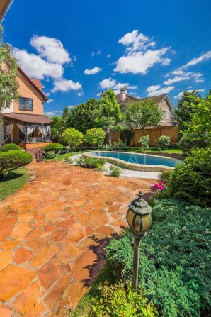 Продаж будинку 488 кв м  Гореничі - фото 1