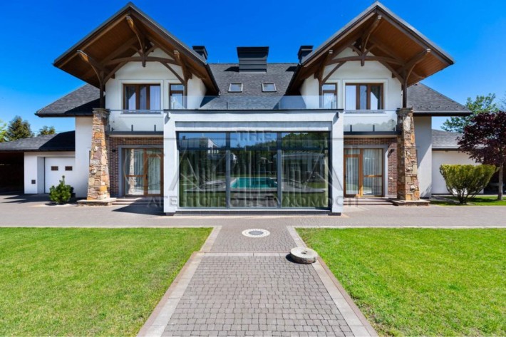 Продаж будинку, резиденція преміум-класу в с.Лісники - фото 1
