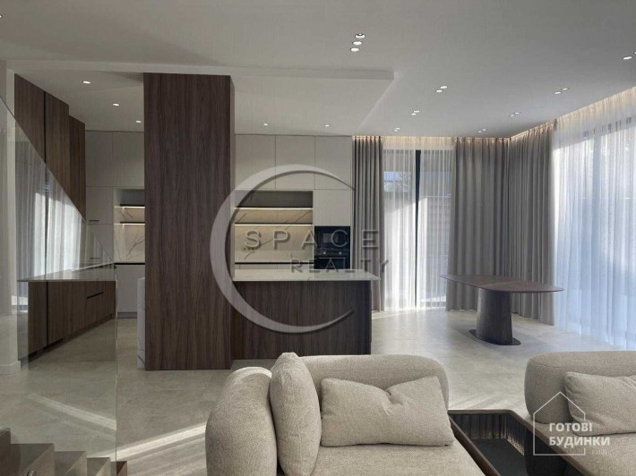 Продаж / Будинок / Києво-Святошинський район /Ходосівка/Вишнева/225 м2 - фото 1