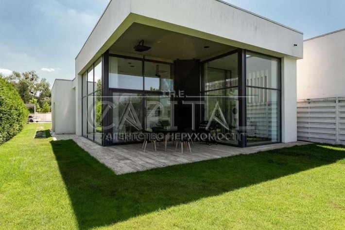Продаж / Будинок / Лісники / 250 м2 - фото 1