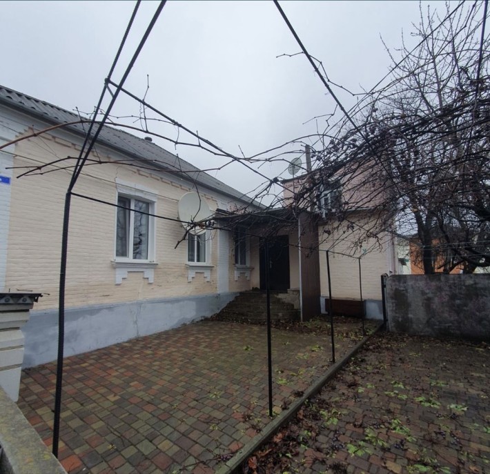 Тараща.Продаж будинку.Центр міста - фото 1