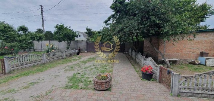 Продам будинок в Рокитному . - фото 1