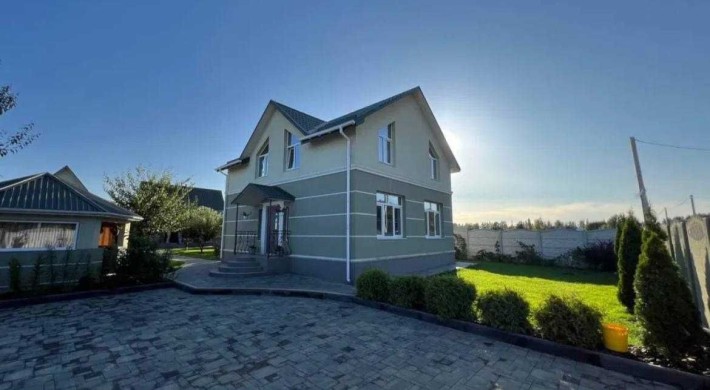 Будинок з ремонтом + Гостьовий будинок + Альтанка + Баня на 10 СОТКАХ! - фото 1
